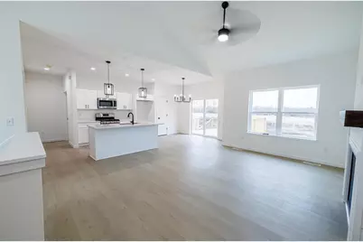 2050 Arbor Ridge Way, Janesville, WI 53548 - Photo 3