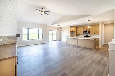 2050 Arbor Ridge Way, Janesville, WI 53548 - Photo 9