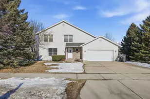 602 Tower Dr, Sun Prairie, WI 53590 - Photo 1