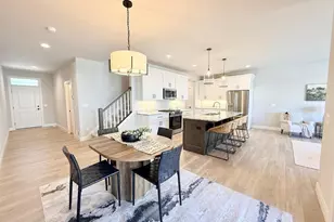 4719 Bellflower Dr, DeForest, WI 53532 - Photo 9