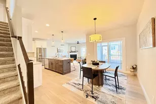 4719 Bellflower Dr, DeForest, WI 53532 - Photo 11