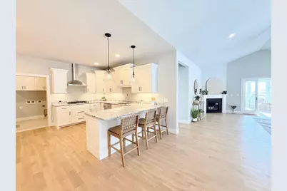 849 Deer Hollow Court, DeForest, WI 53532 - Photo 5