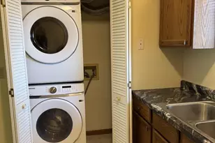 280 N Campbell Rd, Oshkosh, WI 54902 - Photo 19