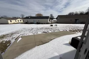 N114W20932 Briarwood Ln, Germantown, WI 53022 - Photo 17