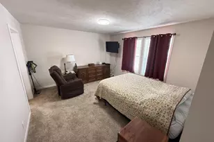 N114W20932 Briarwood Ln, Germantown, WI 53022 - Photo 11