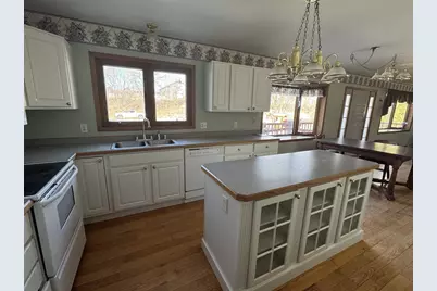 W10035 Highway 82, Elroy, WI 53929 - Photo 9