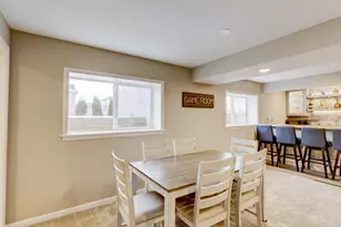 910 Yorktown Rd, DeForest, WI 53532 - Photo 37