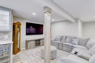 910 Yorktown Rd, DeForest, WI 53532 - Photo 31