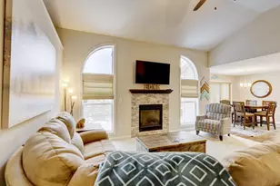 910 Yorktown Rd, DeForest, WI 53532 - Photo 7