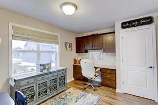 910 Yorktown Rd, DeForest, WI 53532 - Photo 13