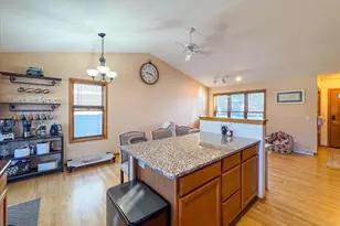 3814 Ice Age Dr, Madison, WI 53719 - Photo 9