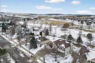 442 Augusta Dr, Madison, WI 53717 - Photo 51