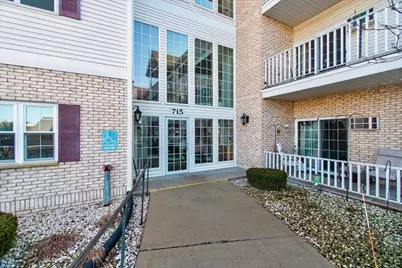 715 Canterberry Court #109, West Bend, WI 53090 - Photo 25