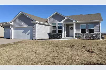 2635 S Claremont Drive, Beloit, WI 53511 - Photo 1