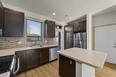 2813 No Oaks Ridge, Fitchburg, WI 53711 - Photo 3