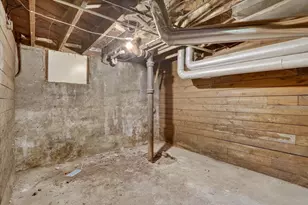 708 W Grand Ave, Beloit, WI 53511 - Photo 37