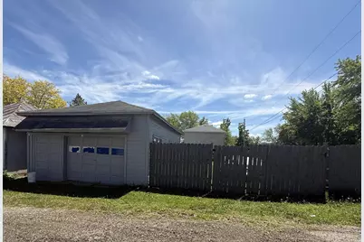 213 W Monowau Street, Tomah, WI 54660 - Photo 3