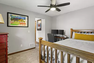 5526 Englewood Road, Madison, WI 53705 - Photo 35