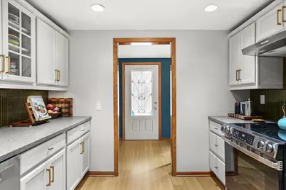 5526 Englewood Road, Madison, WI 53705 - Photo 15