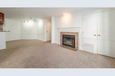 13 Captains Court #3, Madison, WI 53719 - Photo 5