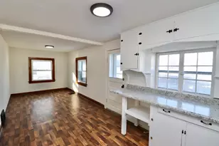 1733 W Grand Ave, Beloit, WI 53511 - Photo 5