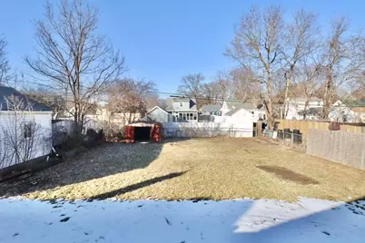 1733 W Grand Avenue, Beloit, WI 53511 - Photo 11