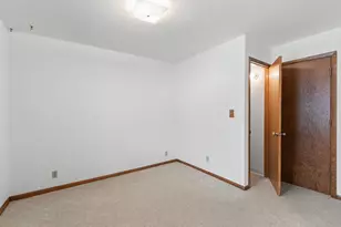 132 E Marion St, Portage, WI 53901 - Photo 9