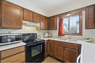 4162 Alvarez Avenue, Madison, WI 53714 - Photo 11