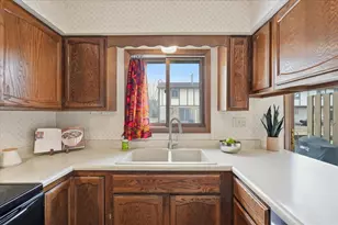 4162 Alvarez Ave, Madison, WI 53714 - Photo 13