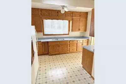 408 S Lincoln Avenue, Beaver Dam, WI 53916 - Photo 3