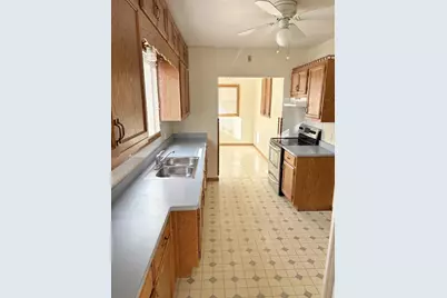 408 S Lincoln Avenue, Beaver Dam, WI 53916 - Photo 5