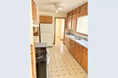 408 S Lincoln Avenue, Beaver Dam, WI 53916 - Photo 3