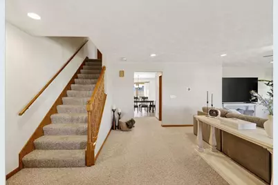 3823 Falcon Ridge Drive, Janesville, WI 53548 - Photo 9