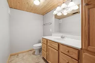 570 Riverview Dr, Marshall, WI 53559 - Photo 31