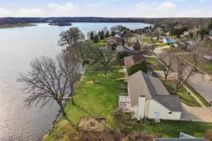 570 Riverview Dr, Marshall, WI 53559 - Photo 39