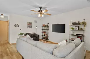 504 Enterprise Dr, Verona, WI 53593 - Photo 7