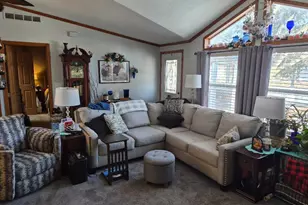 18 Falling Creek Dr, Janesville, WI 53548 - Photo 9