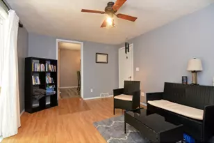 1909 E Memorial Dr, Janesville, WI 53545 - Photo 9