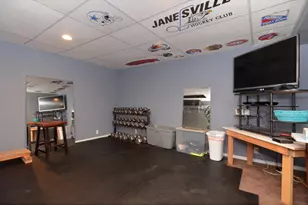 1909 E Memorial Dr, Janesville, WI 53545 - Photo 15