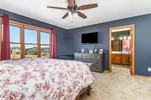 324 Diamond Oaks Dr, Ridgeville, WI 53533 - Photo 11