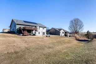 324 Diamond Oaks Dr, Ridgeville, WI 53533 - Photo 33