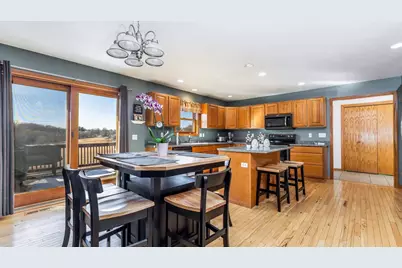 324 Diamond Oaks Drive, Ridgeville, WI 53533 - Photo 5