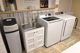 21 Julia Cir, Madison, WI 53705 - Photo 43