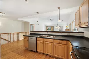 749 Cricket Ln, Middleton, WI 53562 - Photo 13