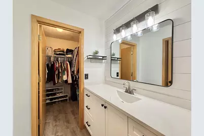 2656 N Wuthering Hills Drive, Janesville, WI 53546 - Photo 17