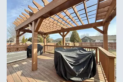 2656 N Wuthering Hills Drive, Janesville, WI 53546 - Photo 31