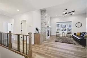 4082 Hanover Dr, DeForest, WI 53532 - Photo 5