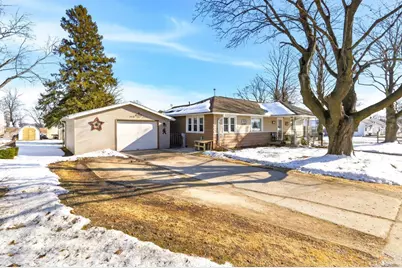 2402 Van Buren Street, New Holstein, WI 53061 - Photo 53