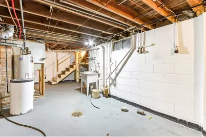 2402 Van Buren Street, New Holstein, WI 53061 - Photo 7