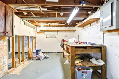 2402 Van Buren Street, New Holstein, WI 53061 - Photo 9